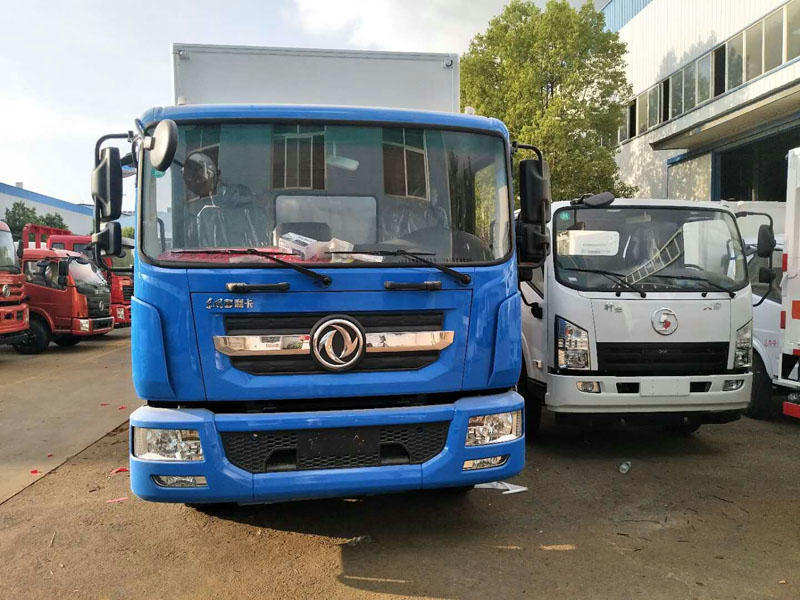 東風(fēng)6.3米(10.3噸)氣體廂式車 {$title}