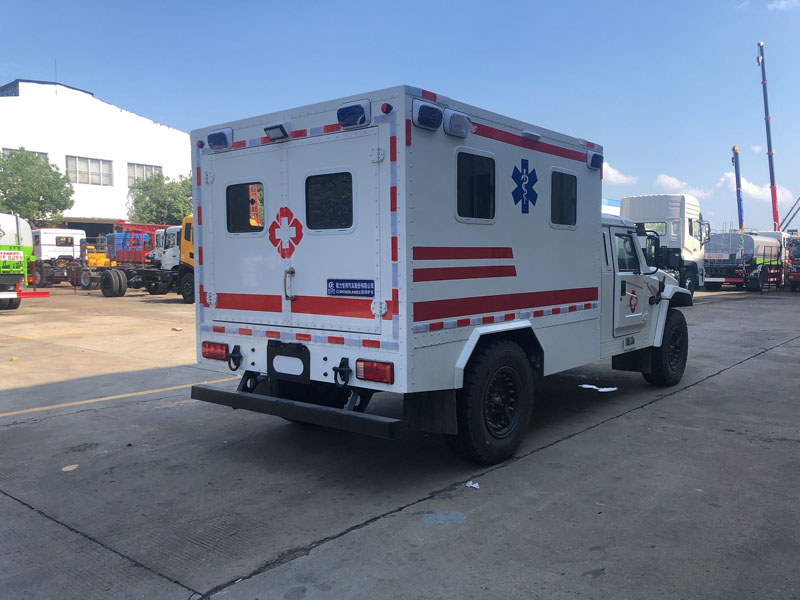 東風(fēng)猛士越野型救護車（柴油）