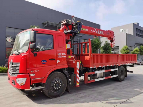 東風暢行D3國六單橋隨車吊 {$title}