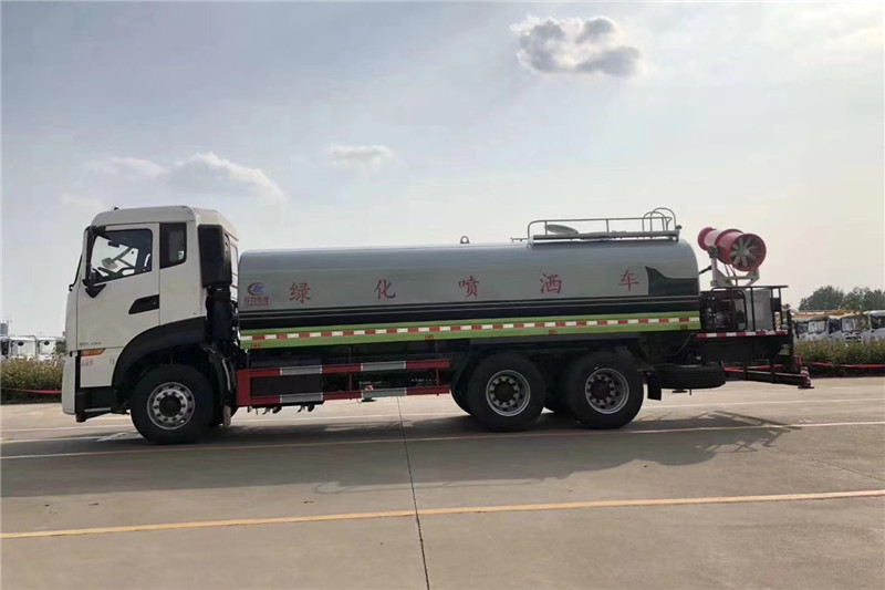 東風(fēng)天龍后八輪20噸噴霧車，國六綠化噴灑車